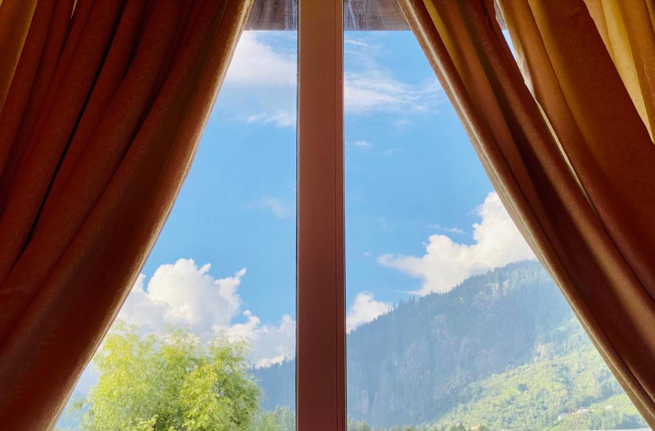 Winterline Resort Near Mall Road Manali - Centrally Heated & Air Cooled Buitenkant foto