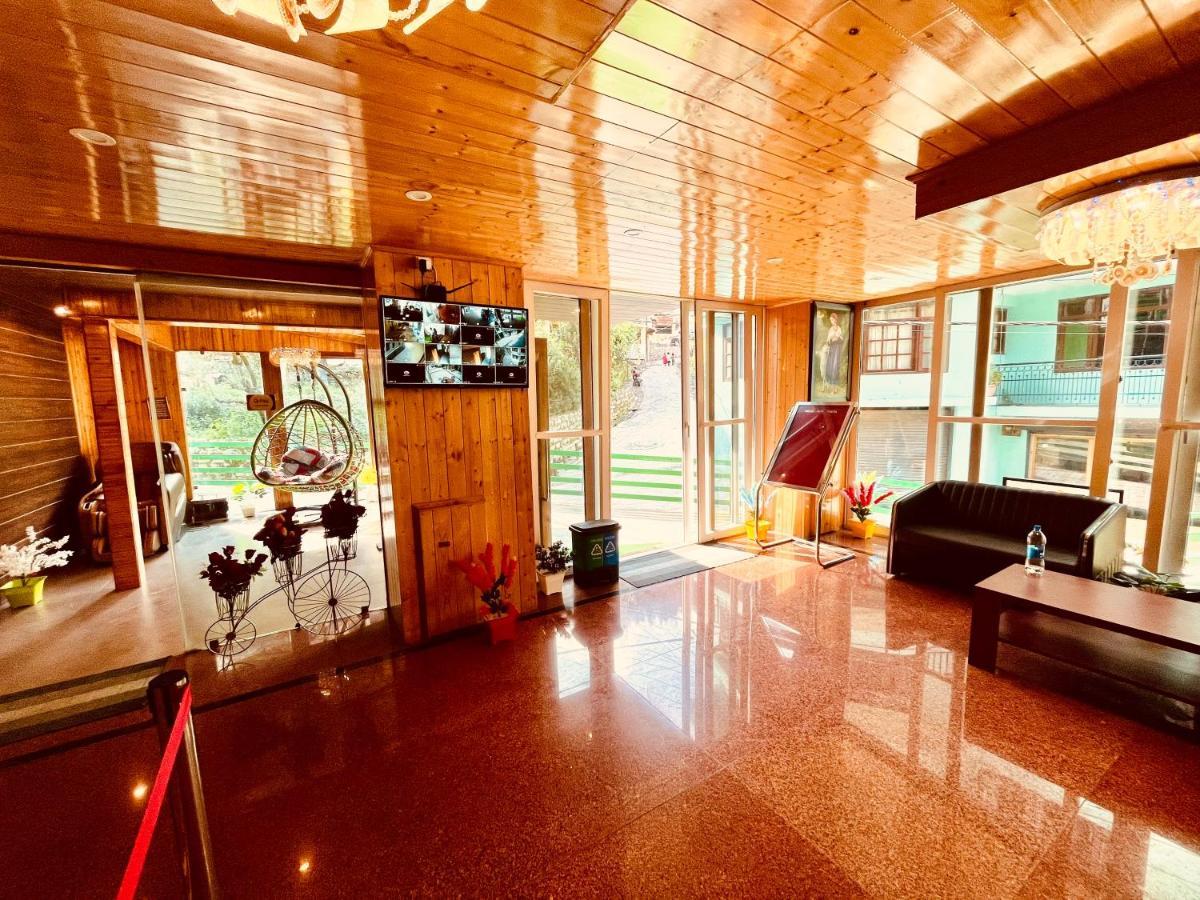 Winterline Resort Near Mall Road Manali - Centrally Heated & Air Cooled Buitenkant foto