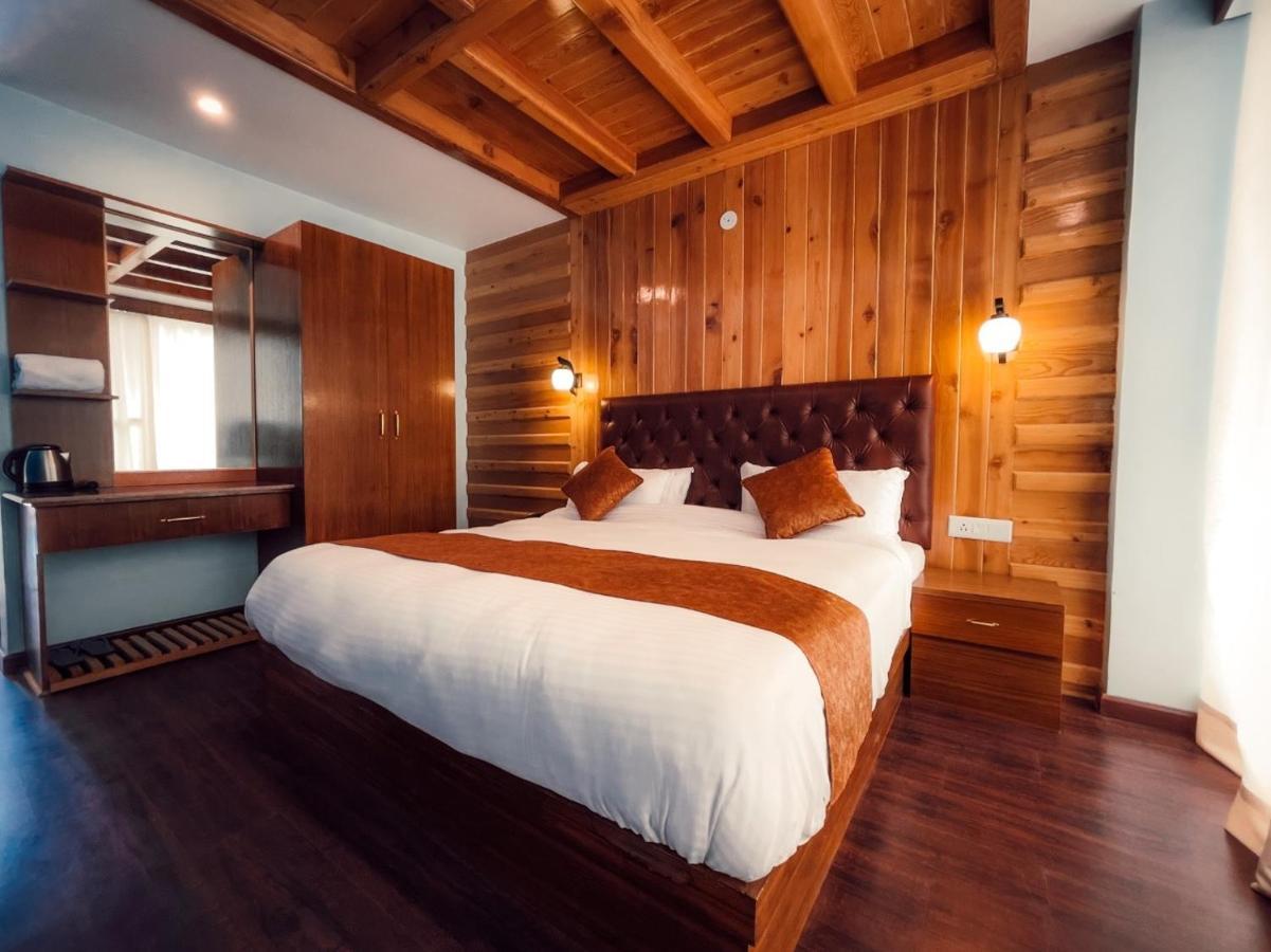 Winterline Resort Near Mall Road Manali - Centrally Heated & Air Cooled Buitenkant foto