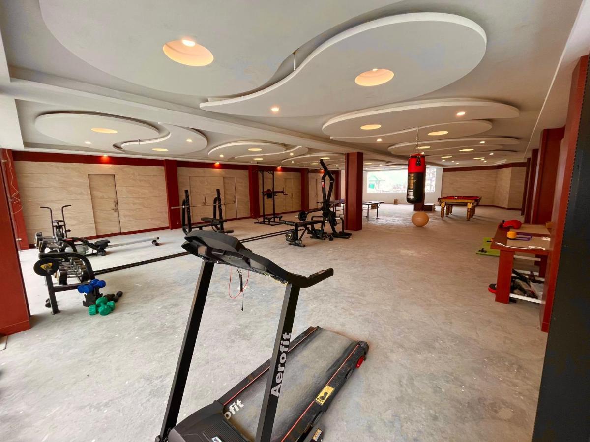 Winterline Resort Near Mall Road Manali - Centrally Heated & Air Cooled Buitenkant foto