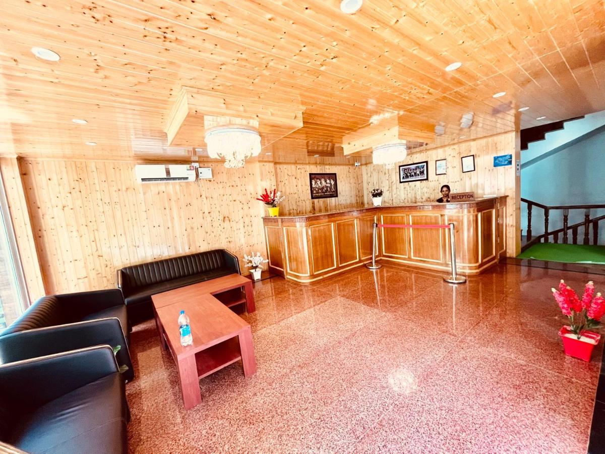 Winterline Resort Near Mall Road Manali - Centrally Heated & Air Cooled Buitenkant foto